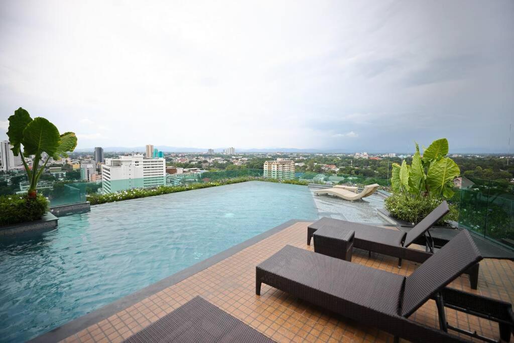 Specious Luxury 2 Bedrooms Apt. Chiang Mai Exterior photo