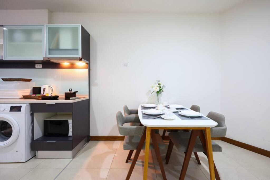 Specious Luxury 2 Bedrooms Apt. Chiang Mai Exterior photo