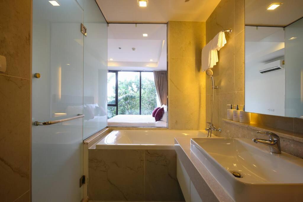 Specious Luxury 2 Bedrooms Apt. Chiang Mai Exterior photo