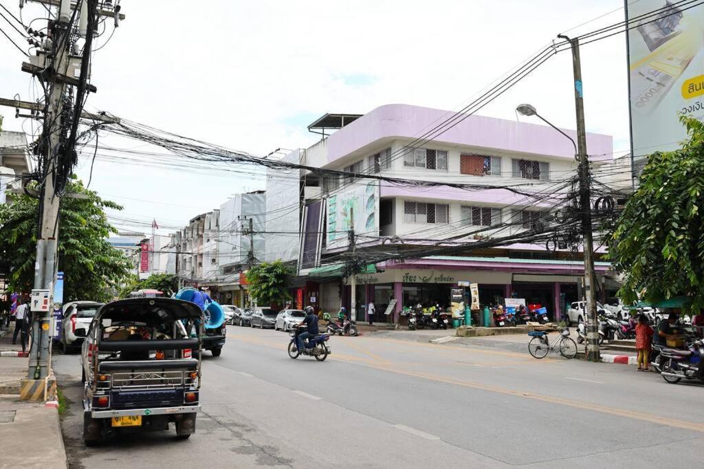 Specious Luxury 2 Bedrooms Apt. Chiang Mai Exterior photo